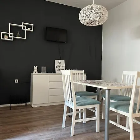 Apartman Robi شقة زادار